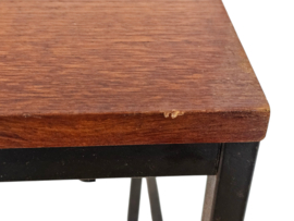 Bijzettafel - stijl van Pastoe - bijzettafel - fineer - metaal  - Holland - 1960s