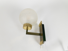 Hollywood Regency stijl - messing - goud - gesatineerd glas - wandlamp - 60's