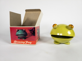 Bouncing Frog - Made in Hong Kong - vintage toys - plastic design - 1970's