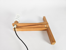 Ikea - scharnierlamp - wandlamp - model V505 - grenen - Zweden - 3e kwart 20e eeuw