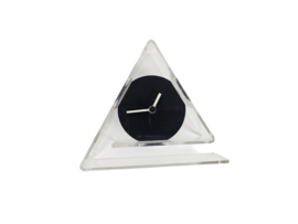 Quartz klokje - ´Triangle´ -  plexiglas - post modern - Memphis stijl - 80's