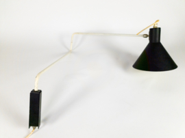 Anvia - ontwerp J.J.M. Hoogervorst - model 7058 - 'swingarm' - wandlamp - 1950's