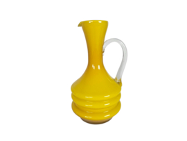 Empoli glas - AV Hand - opaline - mondgeblazen - schenkkan - 70's -