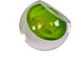 Facet geslepen - dikwandige vaas - transparant - groen - 90s