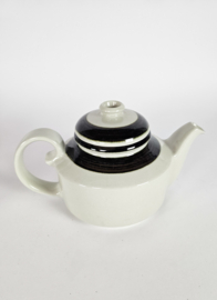 Arabia - model Karelia - Theepot - 4 x schotel en espressokop - 4 x mok - design Anja Jaatinen-Winquist - Finland- 60s