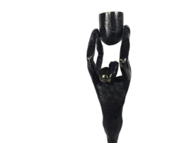 Corry Ammerlaan van Niekerk - 'Krachten Bundelen' - kandelaar - verbronsd -  2000