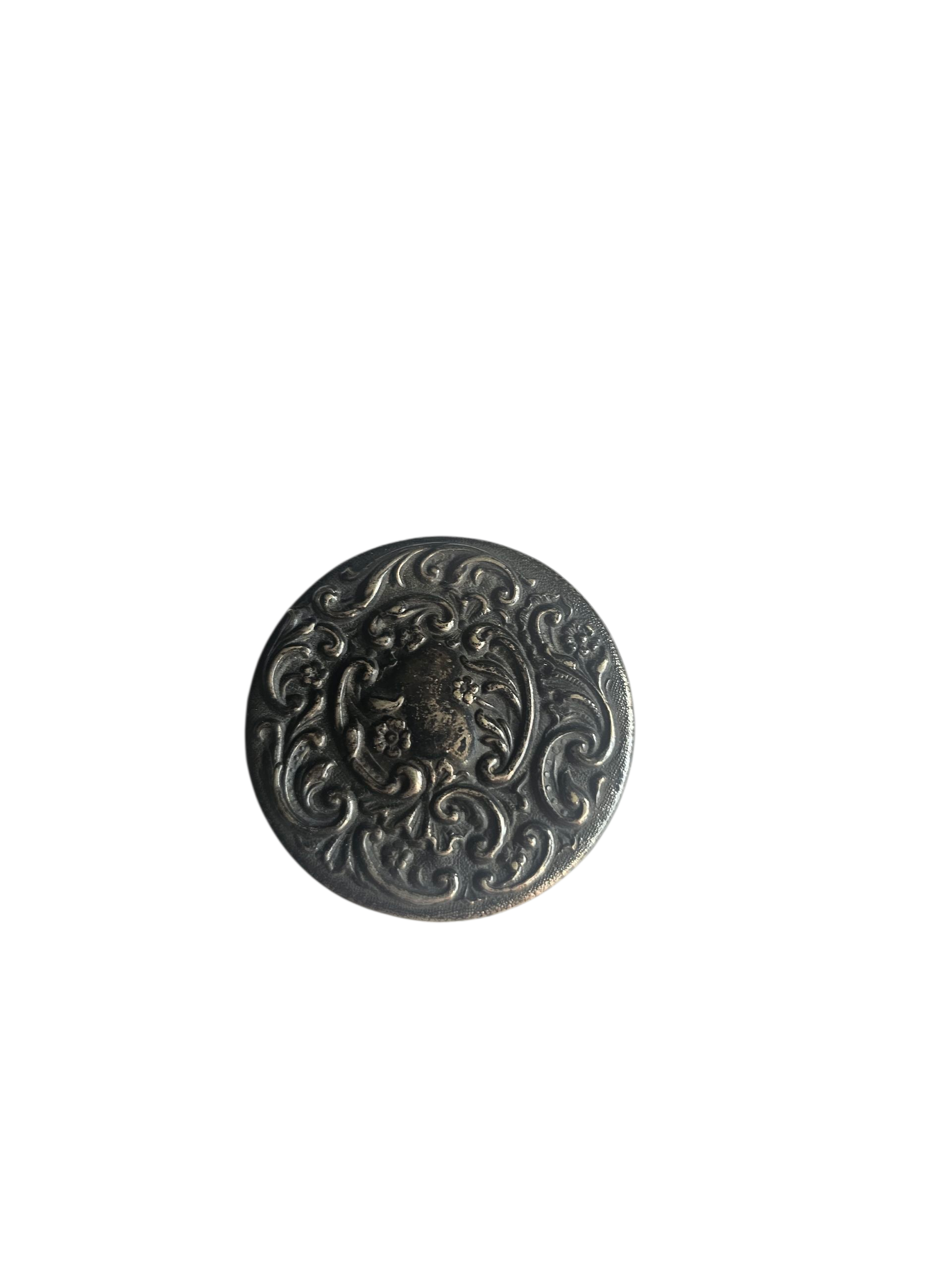 Pillendoosje - Zilver -  gehamerd beslag - 1950s