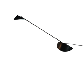 Dutch designlamp - Ad van Berlo - Indoor - Bureaulamp, Lamp, Tafellamp (1) - PRIOLA - Memphis stijl - 80's