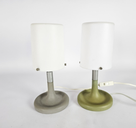 Ikea - Zweden - B0010 - tafellampjes (2) - grijs/groen - kunststof design - 90's