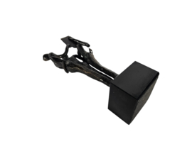 Brons / Verbronsd beeld op sokkel -  '3 gestileerde figuren lezen een goed boek'