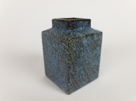 Vintage - kubusvormig vaasje - Fat Lava - attr. Pieter Groeneveldt - 60's