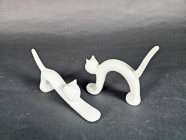 Vintage -  Naaman Porseleinfabriek - Israël  -  Wit -  Gegoten Porselein  - Stretching cats (2) - Sculptuur -  Beeldje