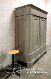 Grote Vintage kast / Demontabel/ inclusief planken / a4558