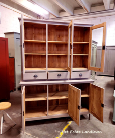 Taupe kast met 3 Lades / a4642
