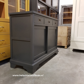 Verkocht / Dressoir e 4155