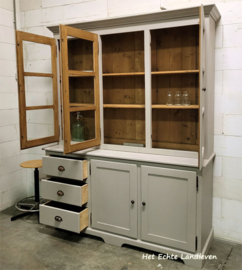 Verkocht / Gave oude kast /Lade / a4557