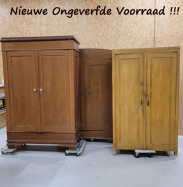 Nieuwe voorraad in de Loods winkel.