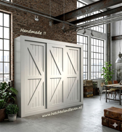 Maatwerk; 3 deuren Kledingkast . e4163