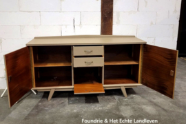 Bijzonder Vintage Mid Century dressoir