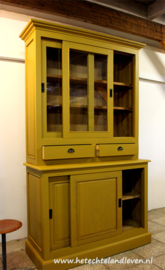 Verkocht / Hoge vitrinekast / schuifdeuren/ lade e 4109