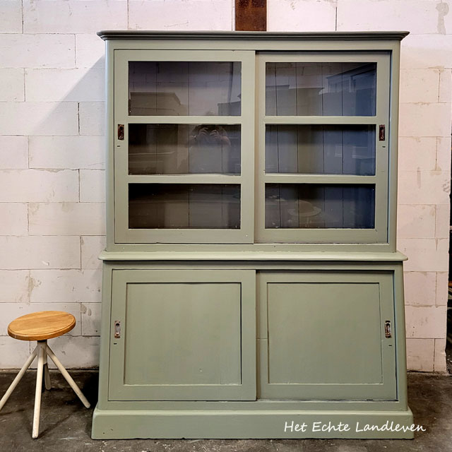 Stoere  Oude Buffetkast / a4629