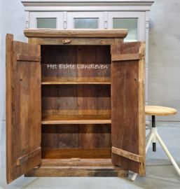 Gave stoere landelijke kast van rustiek hout