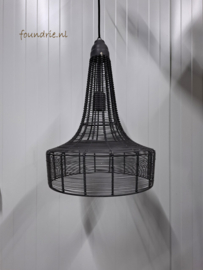 Stoere zwarte hanglamp / H 50 cm
