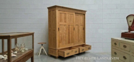 Vintage XL kast in originele houtkleur