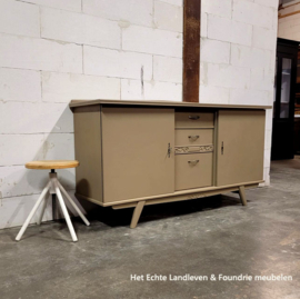 Bijzonder Vintage Mid Century dressoir