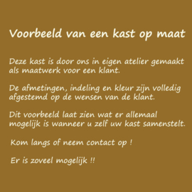 Vitrinekast met schuifdeuren laten maken