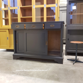 Verkocht / Dressoir e 4155