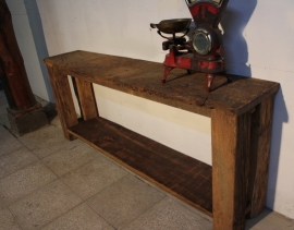 Handmade: Oud Eiken side table met boomblad 2 meter lang  0102