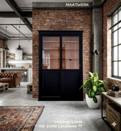 Maatwerk : Vitrinekast 10006