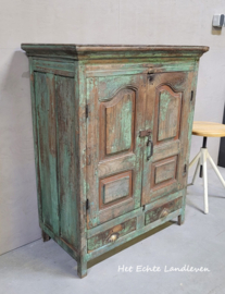 Stoere Vintage Look Vitrinekast – Unieke Kleurenmix