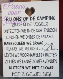 Diverse tekstborden zoals In dit huis, vriendschap, camping etc