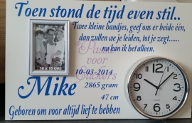 Toen stond de tijd even stil...twee kleine handjes... 40x60cm