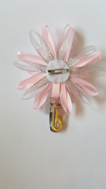 Showspeld zacht roze / zilver groot