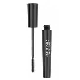 24 Hours Mascara Staying Black