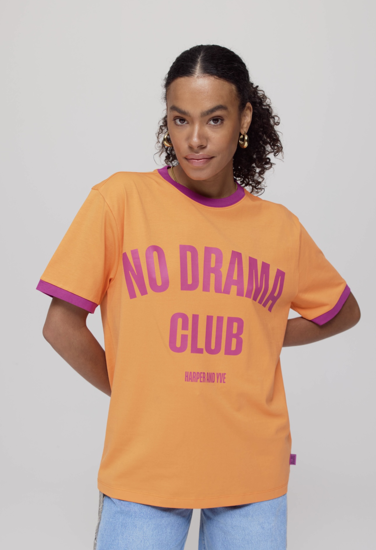Harper & Yve t-shirt Dramaclub | Spiced orange