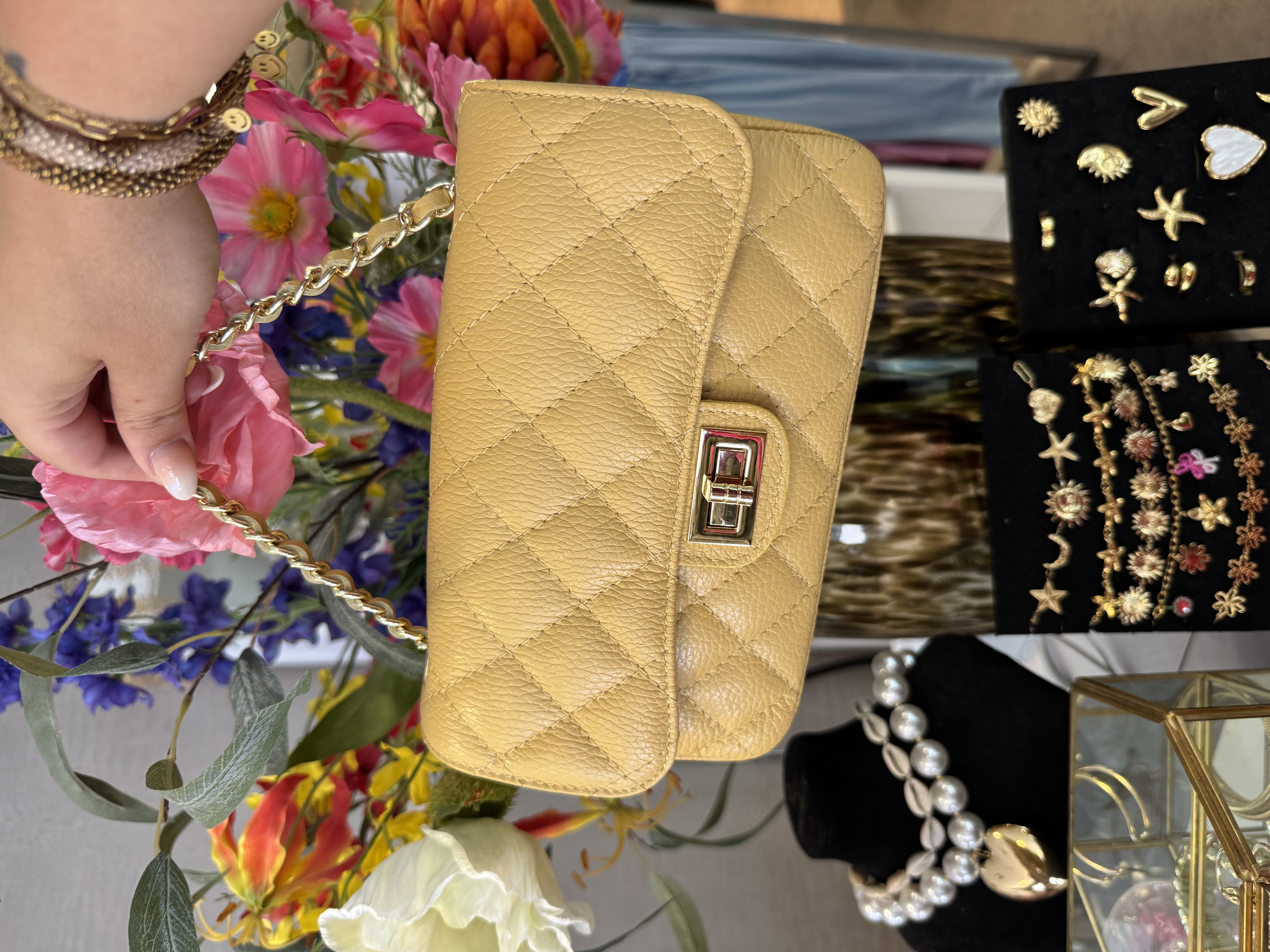 Audrey bag medium okergeel
