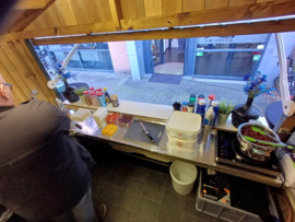 Wafelkraam inclusief bakker 2 uurtjes uitdelen.