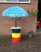 Oliedrum statafel met parasol