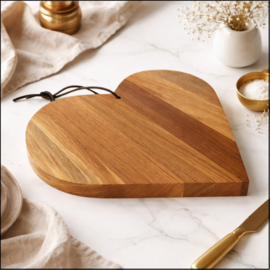 BORRELPLANK HART - massief eikenhout in hartvorm - 30x34cm