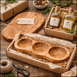 Borreltrio – Olijfhouten Borrelschaal met 3 Vakken