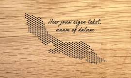 Borrelplank Curaçao met tekst - Reis & Avontuur graveringen