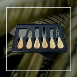 Cadeau set van 6 kaasmessen in luxe verpakking