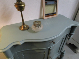 Biedermeier penantkastje meidenkast commode