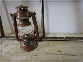 Oude brocante stormlamp - bruin (sl013)