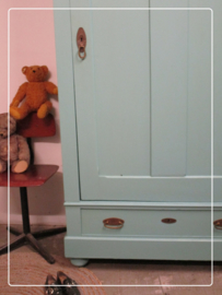 Grenen een deurs kleding- servies- kast turquoise pastel