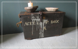 Stoere oude kist koffer (k013)